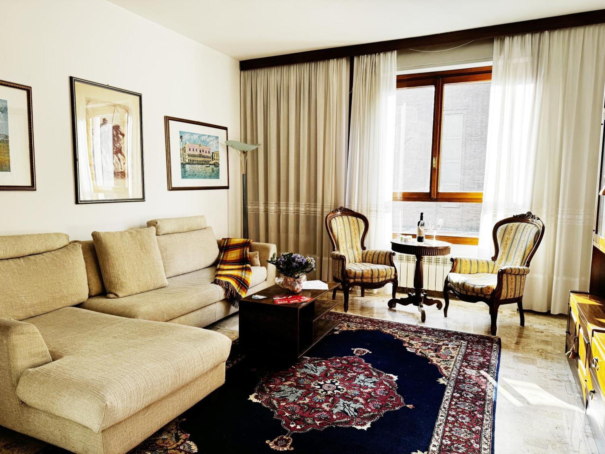 Casa Kolbe 8 , Centro M4 Mailand